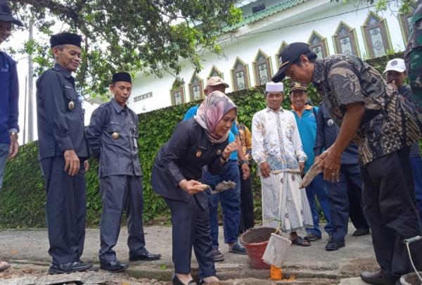 Pokmas Bagendung Cilegon Lounching Peletakan Batu Pertama, Program DPWKel Salira