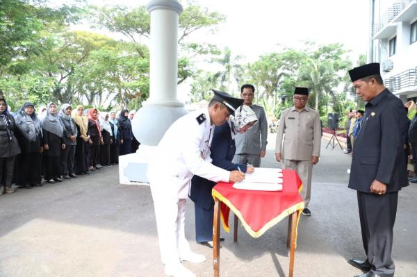 Isi jabatan kosong, Pemkot Serang lantik 320 Pejabat Eselon III dan IV