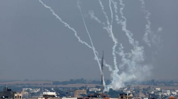 Pejuang Gaza Murka, Serang dan Luncurkan Roket ke Israel