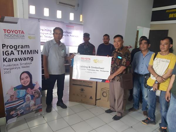 Toyota Motor Manufacturing Indonesia Lakukan Serah Terima Program IGA di Karawang