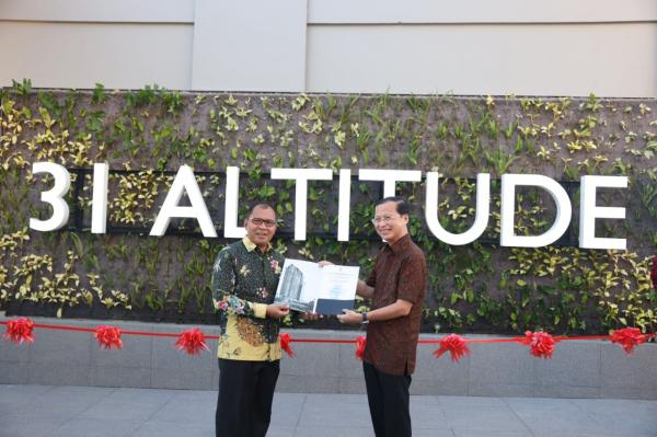 Resmikan Roof Top 31 Altitude, Danny Sebut Makassar Kota Ramah Investasi