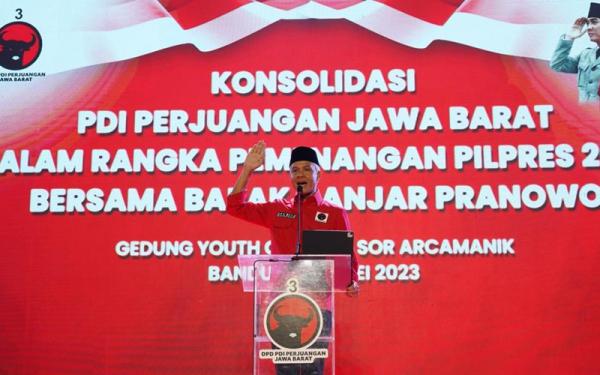 Di Hadapan Ribuan Kader PDIP, Ganjar Pranowo Minta Ajarkan Cara Dekati Masyarakat Jabar