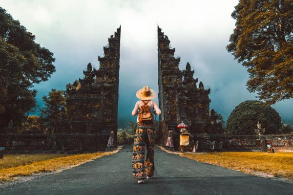 Nggak Bikin Kantong Jebol! Liburan ke Bali Cuma Rp200 Ribuan, Begini Caranya