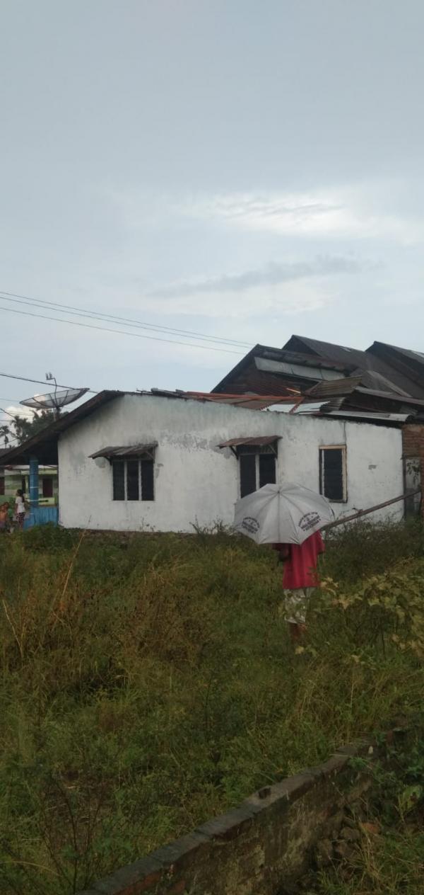 Angin Puting Beliung Hantam 2 Kecamatan di Simalungun, 42 Rumah Rusak Kerugian Rp600 Juta