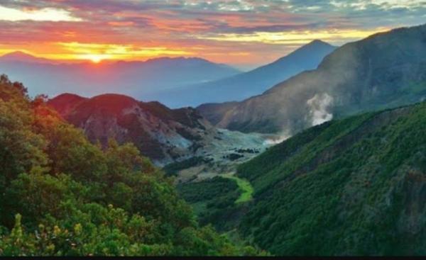 Tiket Harga Masuk Obyek Wisata Gunung Kelud, Wahana Menakjubkan Keindahan dari Tiga Puncak