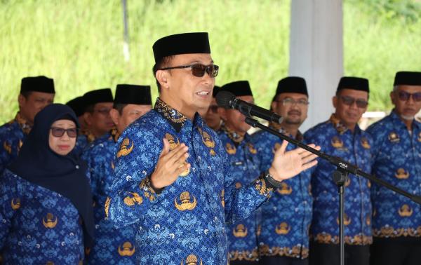 Pj Gubenur Prof Zudan Dorong Seluruh ASN Pemprov Sulbar untuk Rajin Bersedekah