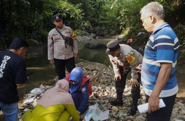 Heboh! Warga di Cimanggu Cibeber Temukan Bayi Laki-laki Dibuang di Kolong Jembatan