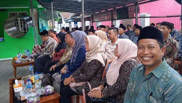 Program Salira Termin 1 Pokmas Warnasari Lounching Pelbama PJU di Link Kubang Menyawak