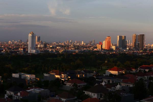 Jumlah Penduduk Kota Surabaya Terus Bertambah
