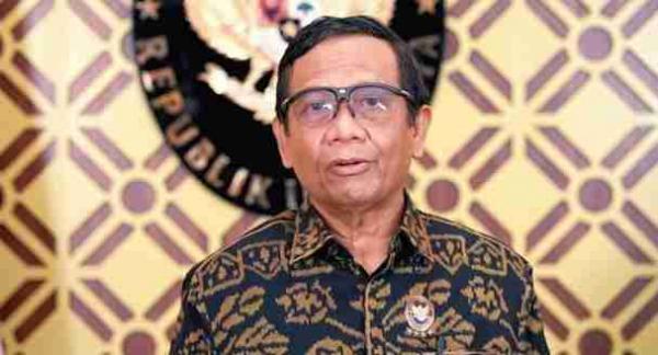 Presiden Joko Widodo Tunjuk Mahfud MD Jabat Plt Menkominfo Gantikan Johnny G Plate
