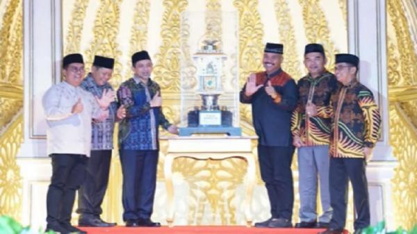 6 Tahun Berturut-turut Juara MTQ, Kafilah Kutai Kartanegara Diguyur Bonus Uang Tunai dan Umrah