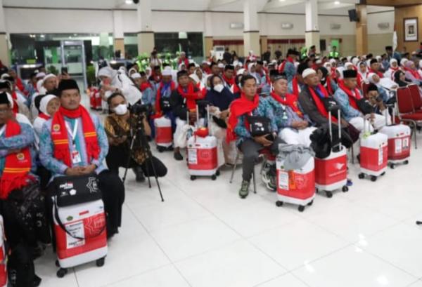 1.665 Calon Jamaah Haji Asal Kota Semarang Terbagi 6 Kloter, Berikut Jadwal Pemberangkatannya