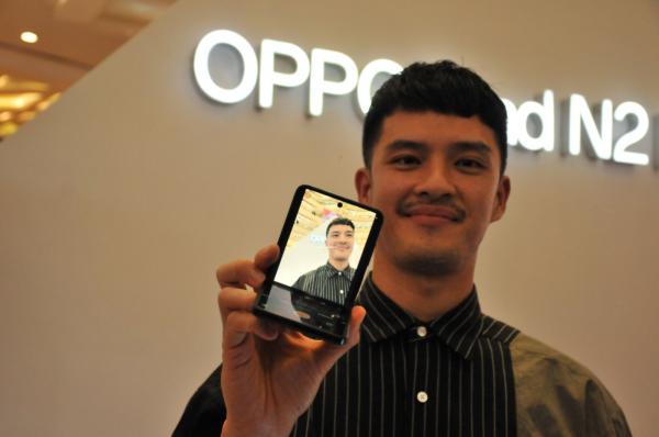 “Experience the Best Camera and Fastest Charging with Oppo Find N2 Flip in Surabaya”