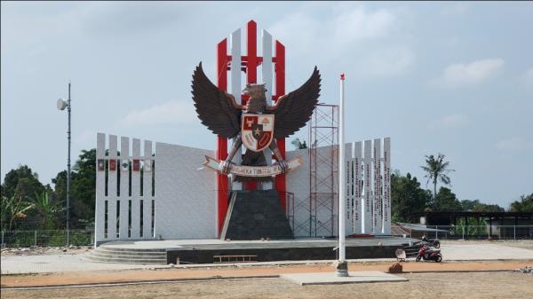 Patung Garuda Megah Hiasi Alun-alun Pancasila Cepogo