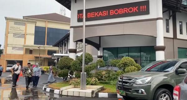 Viral Umpatan Plt Wali Kota Bekasi Bobrok, Pemkot Matikan Seluruh Running Text dan Videotron