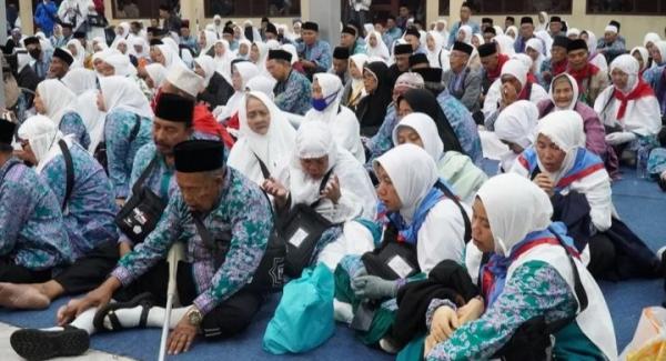 384 Jemaah Haji Gelombang Pertama asal Kabupaten Pandeglang mulai Diberangkatkan Tadi Malam