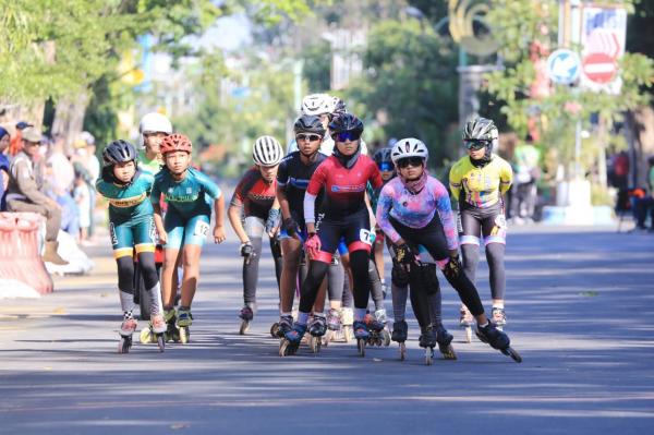 300 Peserta Anak Kecil Ikuti Kejuaraan Provinsi Sepatu Roda, Sekda Probolinggo Sumringah