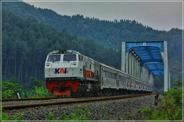 Jadwal Kereta Api Serayu, Purwokerto-Pasar Senen