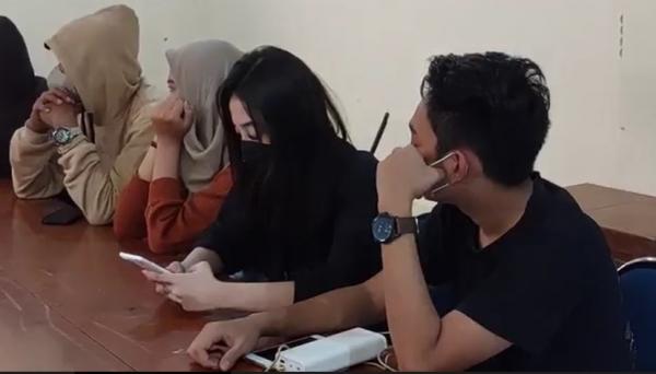 Pelajar Putri Nekat Bolos dari Indramayu ke Cirebon Mau Bertemu Pacar, Langsung Diajak ke Kamar Kos