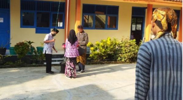 Peringati Hari Lahir Pancasila dengan Baju Adat, SMP Muhammadiyah Kembaran Kenalkan Budaya Indonesia