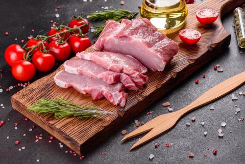 9 Jenis Penyakit yang Berisiko Dialami Pemakan Daging Babi
