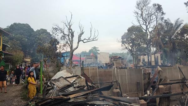 15 Rumah Semi Permanen Ludes Terbakar di Langkat, Tak Ada Korban Jiwa