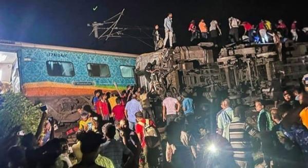 Ngeri! Tabrakan 3 Kereta Api di India, Kecelakaan Paling Mematikan Renggut Ratusan Nyawa