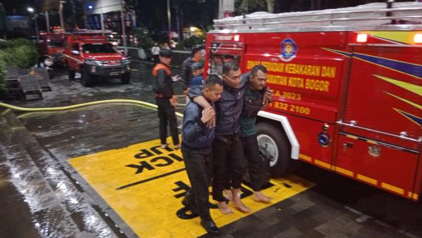 Hirup Asap Kebakaran, 5 Satpam Mal Lippo Plaza Ekalokasari Bogor  Kini Sudah Membaik
