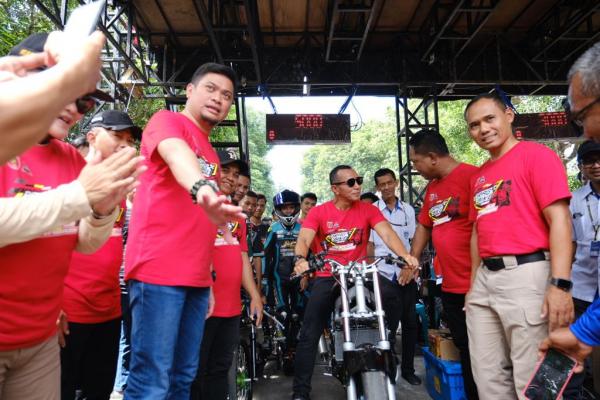 HUT Kodam XIV Hasanuddin ke-66 Laksanakan  Event Drag Bike 2023 di Gowa