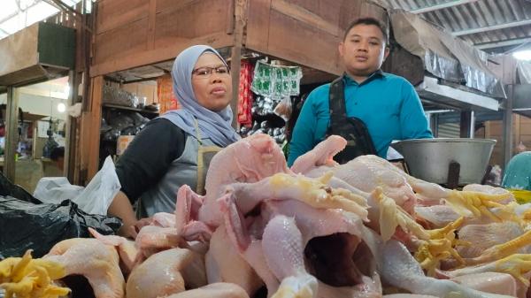 Harga Ayam Potong di Pasar Induk Brebes Tembus Rp40 Ribu, Penjualan Menurun 50 Persen