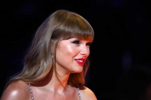 Tak Sengaja Tertelan Serangga ketika Konser, Taylor Swift: tapi Enak Juga!
