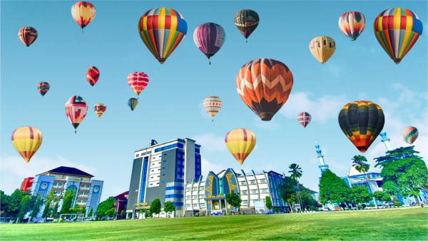 Wow, UMP Buka Pendaftaran Kuliah Gratis saat Festival Balon Udara