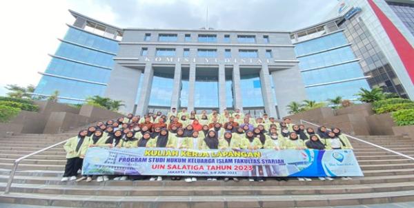 Buka Tirai Keadilan: Mahasiswa Fakultas Syariah UIN Salatiga Gali Peran & Tantangan Komisi Yudisial