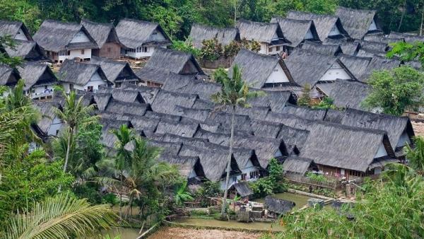 Kampung Naga: Eksplorasi Budaya Unik di Tasikmalaya