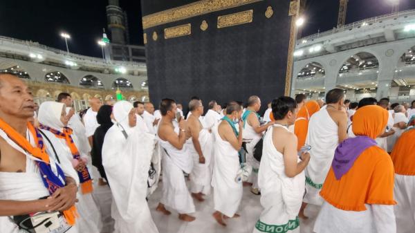 HIKMAH JUMAT : Ada Apa dengan Haji Mabrur?