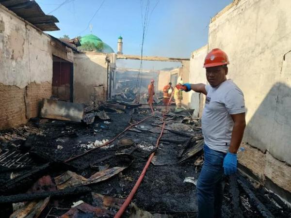 Kebakaran di Toko Oleh Oleh di Sukajadi, Ibu dan 2 Anaknya Tewas