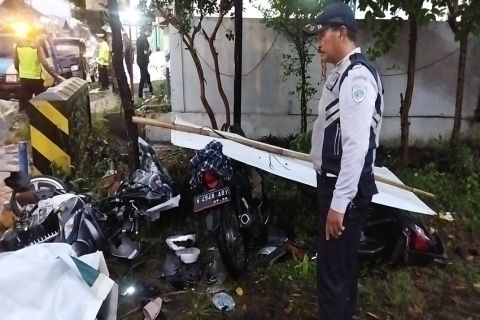 Tragis! 3 Motor dan 1 Mobil Terlibat Kecelakaan Maut di Malang, 4 Tewas di Lokasi