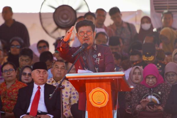 Penas XVI di Padang, Presiden Jokowi dan Mentan Mendapat Apresiasi Dari Petani