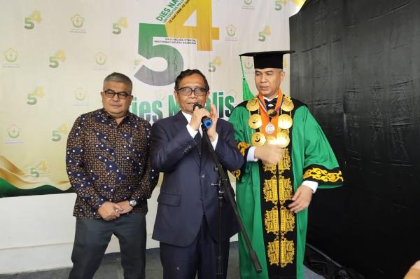 Di Aceh Mahfud MD Peringatkan Koruptor: Bisa Lolos dari KPK tapi Tidak di Akhirat