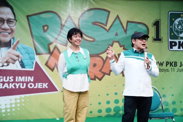 Gus Muhaimin Bertemu Driver Ojol Perempuan Surabaya, Titipkan Suara ke Dita Indah Sari