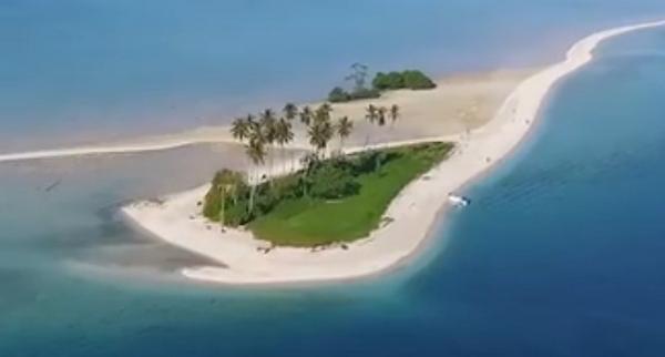 Deretan Wisata Bawah Laut Terindah di Indonesia, Ada yang Airnya Bergradasi Biru Incaran Turis