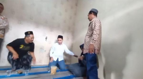 Turut Prihatin, Gus Barra Kunjungi Rumah Siswi SMP Korban Pembunuhan