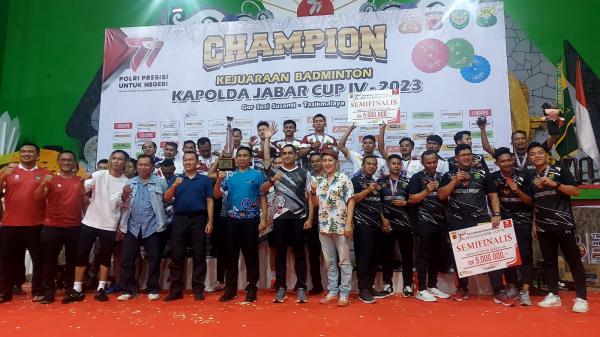 Tim Bulutangkis Polda Jabar Pertahankan Gelar Juara Umum Piala Kapolda Cup IV 2023 di Tasikmalaya