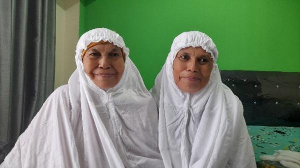 Kisah Haru Kakak Beradik Penjual Kue Keliling di Manado Yang Bisa Naik Haji