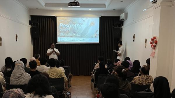 Menyambut Animo Tinggi Penonton, Bioskop Online Menyelenggarakan Roadshow Film Pesantren di Surabaya