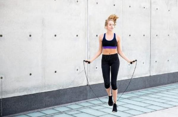 9 Manfaat Olahraga Lompat Tali bagi Kesehatan, Turunkan Berat Badan hingga Jaga Kesehatan Jantung