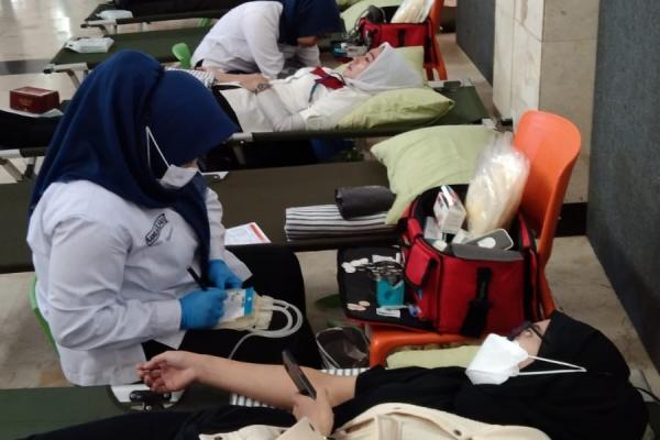 Plaza Asia Tasikmalaya Gandeng PMI Gelar Donor Darah Bantu Warga yang Membutuhkan