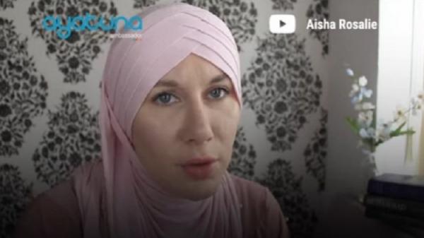 Kisah Gadis Cantik Ateis Alami Banyak Keajaiban usai Menjadi Mualaf dan Mengenakan Hijab