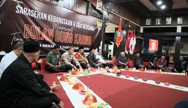Peringati Wafatnya Bung Karno, PA GMNI Nganjuk Doa Bersama di Pendopo