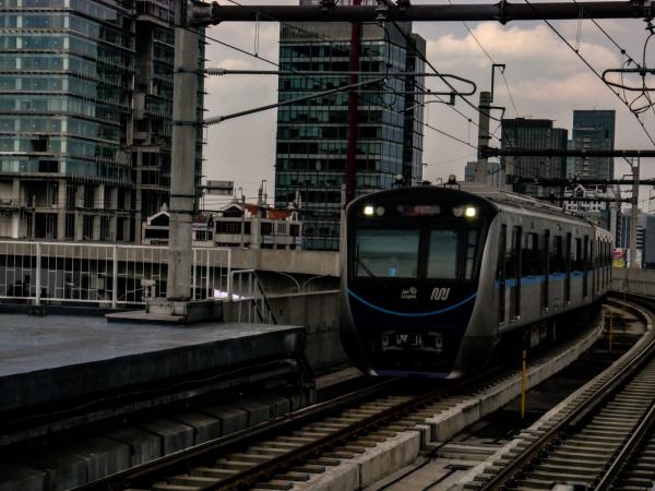 Murah Kebangetan!  Hanya Rp1 Tarif Transjakarta, LRT dan MRT, Kok Bisa?